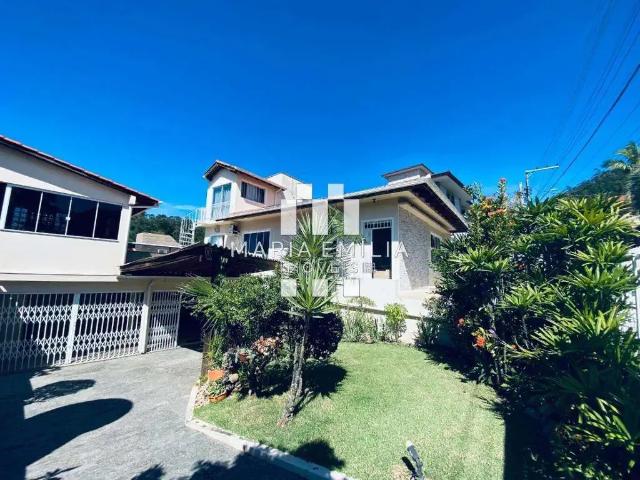 Casa / Sobrado para Venda em Florianópolis/SC Trindade 4 Quartos