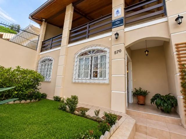 Casa / Sobrado para Venda em Florianópolis/SC Trindade 4 Quartos