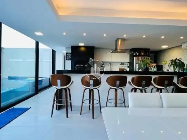 Casa / Sobrado para Venda em Florianópolis/SC Trindade 4 Quartos
