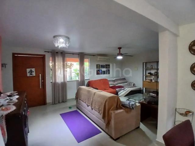 Casa / Sobrado para Venda em Florianópolis/SC Trindade 4 Quartos