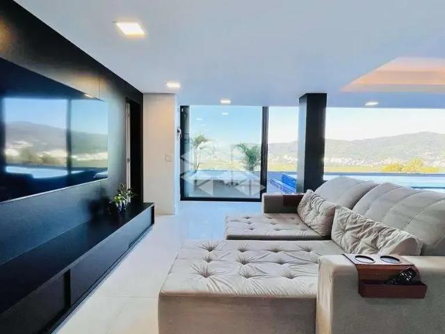 Casa / Sobrado para Venda em Florianópolis/SC Trindade 4 Quartos