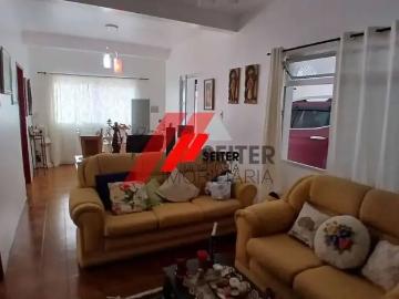 Casa / Sobrado para Venda em Florianópolis/SC Trindade 4 Quartos