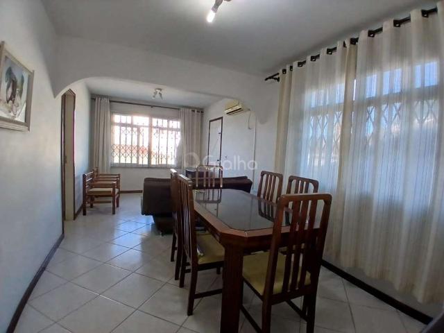 Casa / Sobrado para Venda em Florianópolis/SC Trindade 4 Quartos