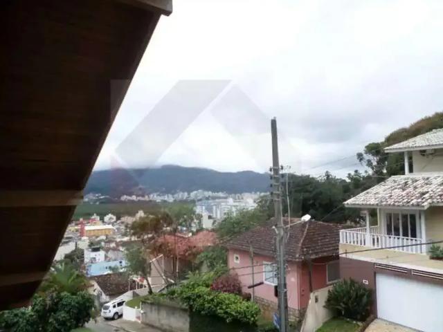 Casa / Sobrado para Venda em Florianópolis/SC Trindade 4 Quartos