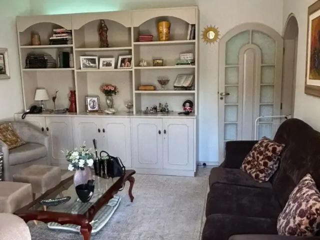 Casa / Sobrado para Venda em Florianópolis/SC Trindade 4 Quartos