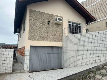 Praça Alice Roberto Piemontez - Garagem