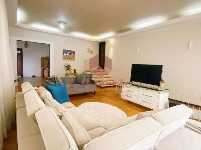 Casa / Sobrado para Venda em Florianópolis/SC Trindade 5 Quartos