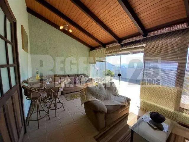Casa / Sobrado para Venda em Florianópolis/SC Trindade 6 Quartos
