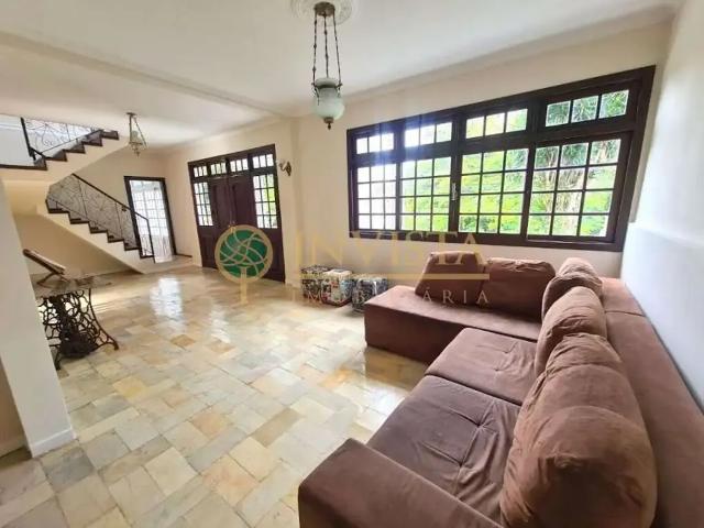 Casa / Sobrado para Venda em Florianópolis/SC Trindade 6 Quartos