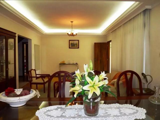 Casa / Sobrado para Venda em Florianópolis/SC Trindade 6 Quartos