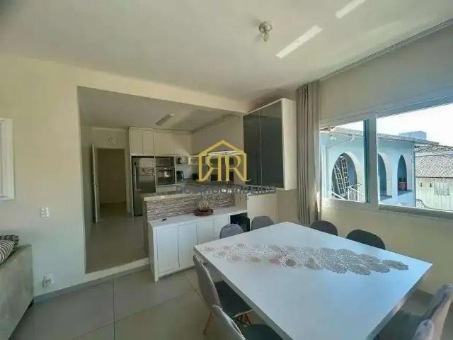 Casa / Sobrado para Venda em Florianópolis/SC Trindade 6 Quartos