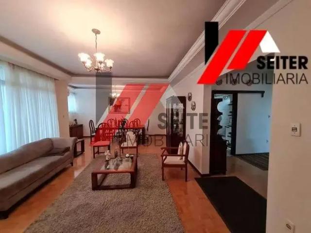 Casa / Sobrado para Venda em Florianópolis/SC Trindade 6 Quartos