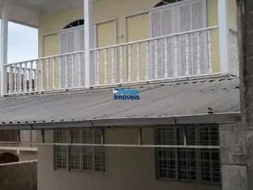 Praça Alice Roberto Piemontez - Garagem