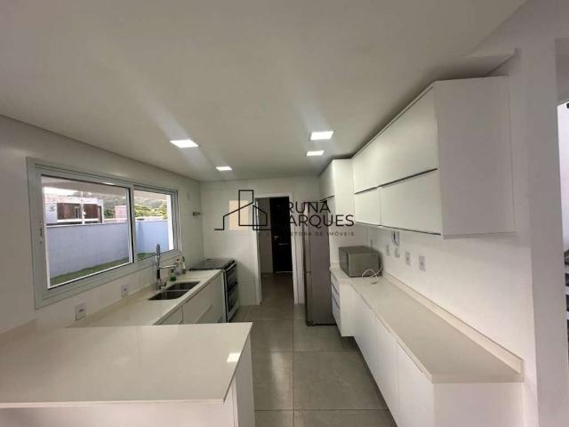 Casa / Sobrado para Venda em Florianópolis/SC Vargem Grande 4 Quartos