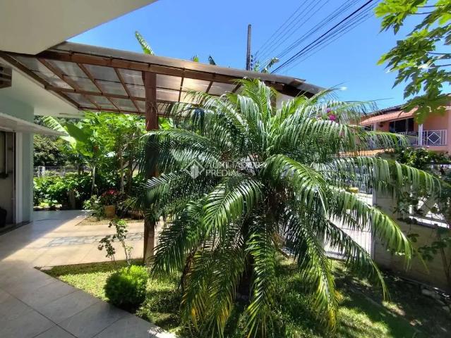 Casa / Sobrado para Venda em Florianópolis/SC Vargem Grande 5 Quartos