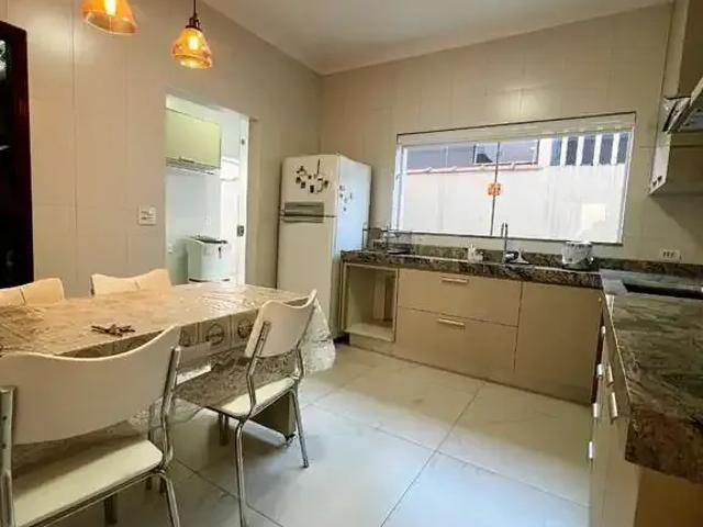 Casa / Sobrado para Venda em Franca/SP Santo Agostinho 4 Quartos