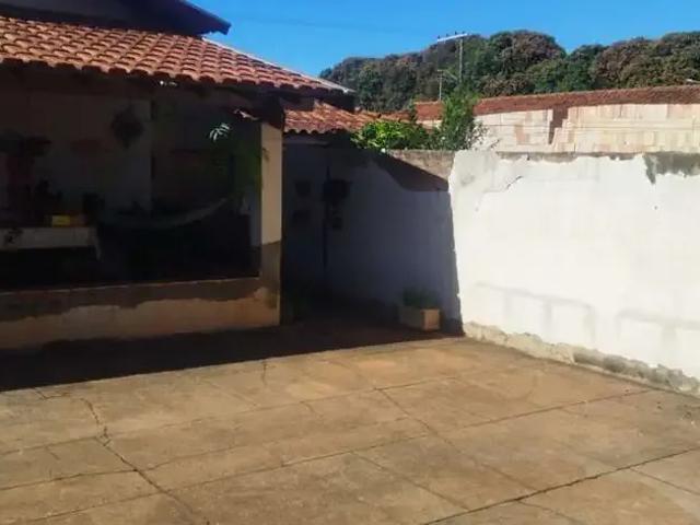 Casa / Sobrado para Venda em Frutal/MG Estudantil 5 Quartos