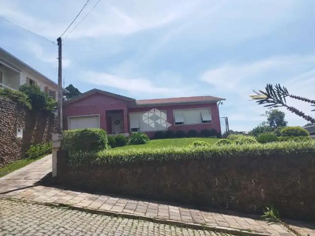 Casa / Sobrado para Venda em Garibaldi/RS Centro 3 Quartos