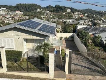 Casa / Sobrado para Venda em Garibaldi/RS Centro 4 Quartos