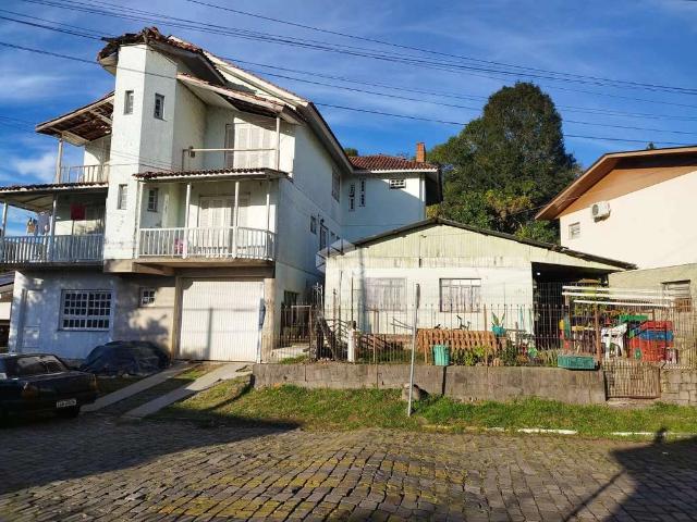 Casa / Sobrado para Venda em Garibaldi/RS Glória 8 Quartos