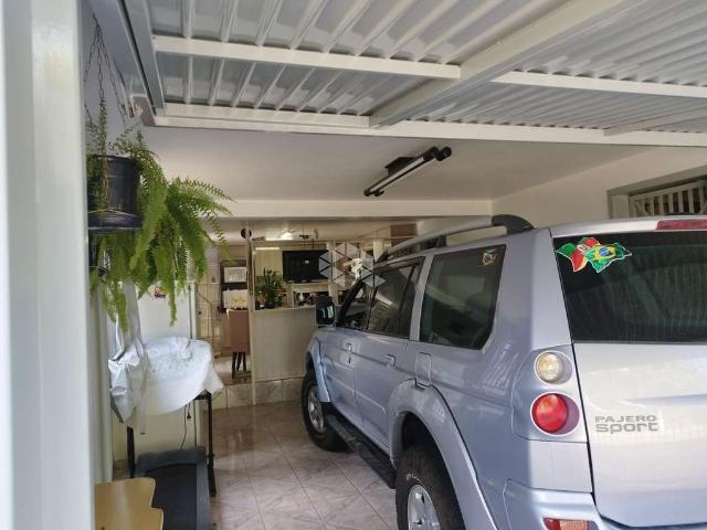Casa / Sobrado para Venda em Garibaldi/RS São Francisco 4 Quartos