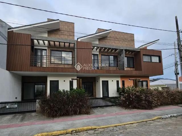 Casa / Sobrado para Venda em Garopaba/SC Centro 2 Quartos