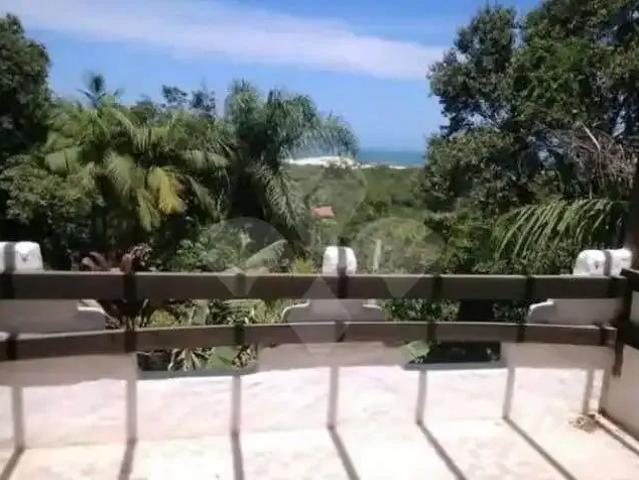 Casa / Sobrado para Venda em Garopaba/SC Costa Do Macacu 3 Quartos