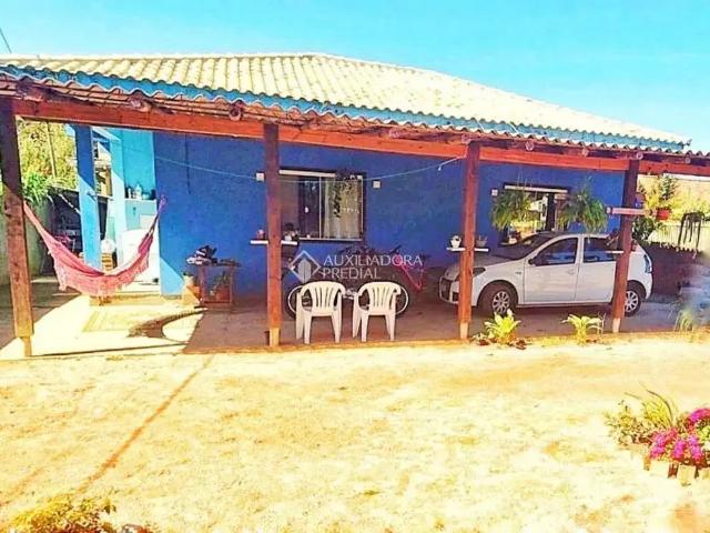 Casa / Sobrado para Venda em Garopaba/SC Grama 2 Quartos
