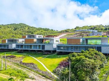 Casa / Sobrado para Venda em Garopaba/SC Vigia 4 Quartos