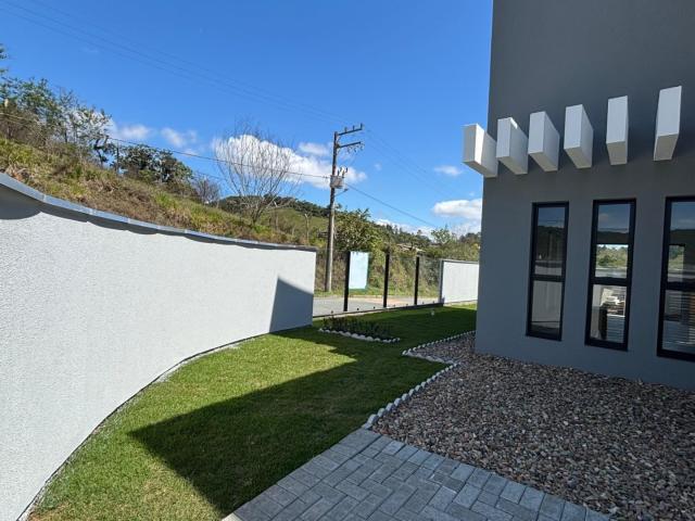 Casa / Sobrado para Venda em Gaspar/SC Bela Vista 3 Quartos
