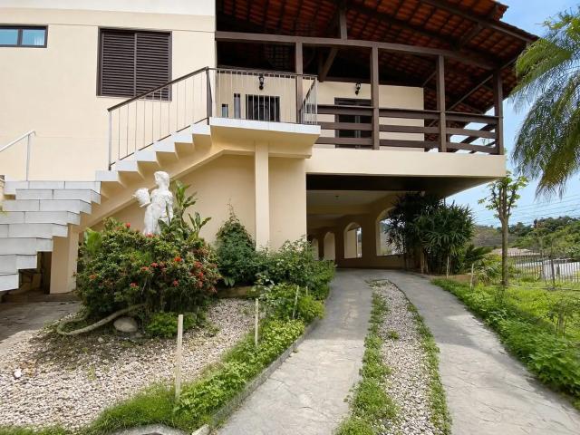 Casa / Sobrado para Venda em Gaspar/SC Bela Vista 5 Quartos
