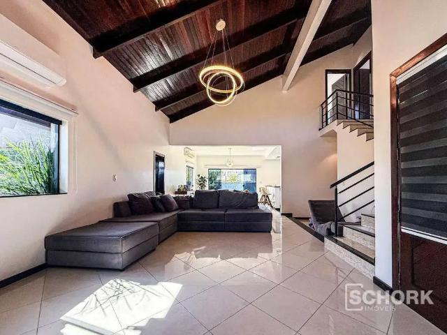 Casa / Sobrado para Venda em Gaspar/SC Centro 4 Quartos