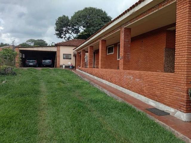 Casa / Sobrado para Venda em Gavião Peixoto/SP Centro 3 Quartos