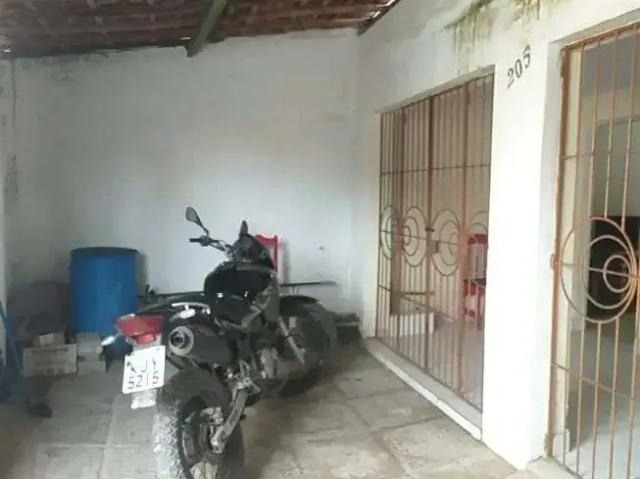 Casa / Sobrado para Venda em Goiana/PE Centro 2 Quartos