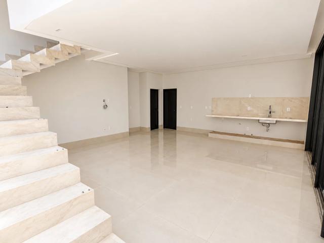 Casa / Sobrado para Venda em Goiânia/GO Condomínio do Lago 2ª Etapa 4 Quartos