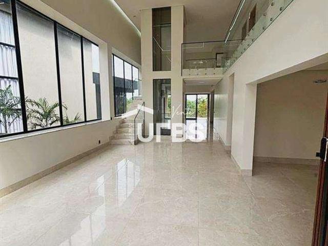 Casa / Sobrado para Venda em Goiânia/GO Condomínio do Lago 5 Quartos