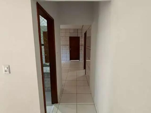 Casa / Sobrado para Venda em Goiânia/GO Anhangüera 5 Quartos