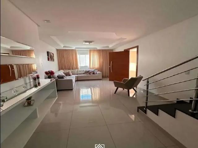 Casa / Sobrado para Venda em Goiânia/GO Água Branca 3 Quartos