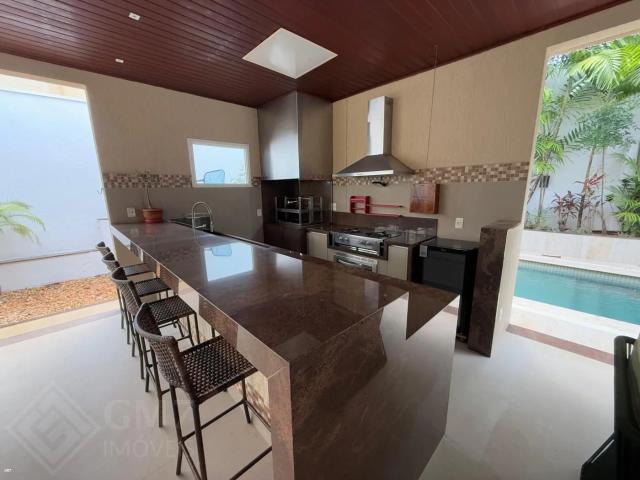 Casa / Sobrado para Venda em Goiânia/GO Alphaville Flamboyant Residencial Araguaia 4 Quartos