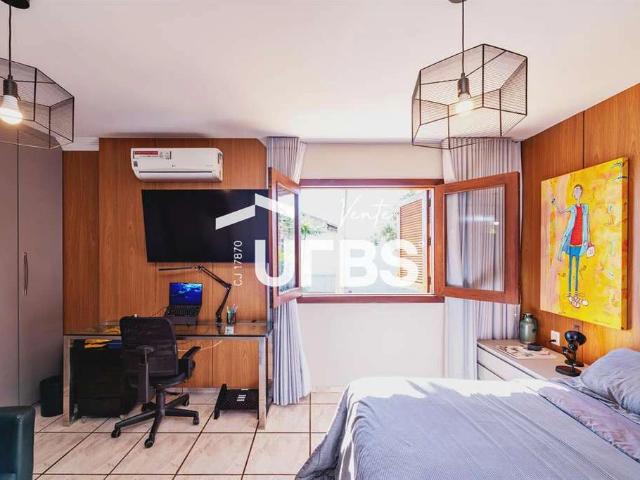 Casa / Sobrado para Venda em Goiânia/GO Goiânia 2 5 Quartos