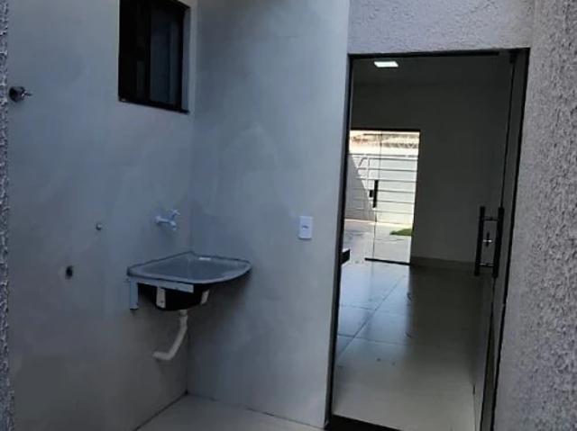 Casa / Sobrado para Venda em Goiânia/GO Floresta 2 Quartos