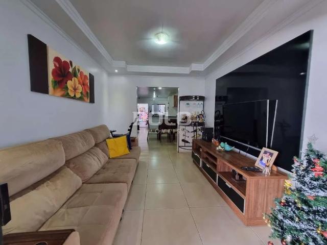 Casa / Sobrado para Venda em Goiânia/GO Jardim Novo Petrópolis 3 Quartos