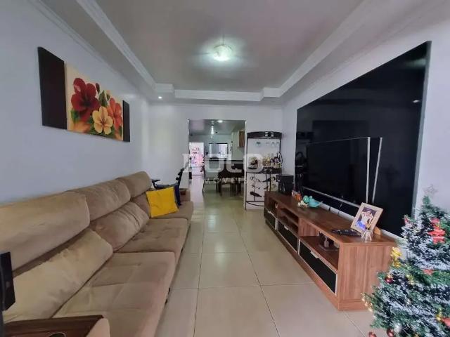 Casa / Sobrado para Venda em Goiânia/GO Jardim Novo Petrópolis 3 Quartos