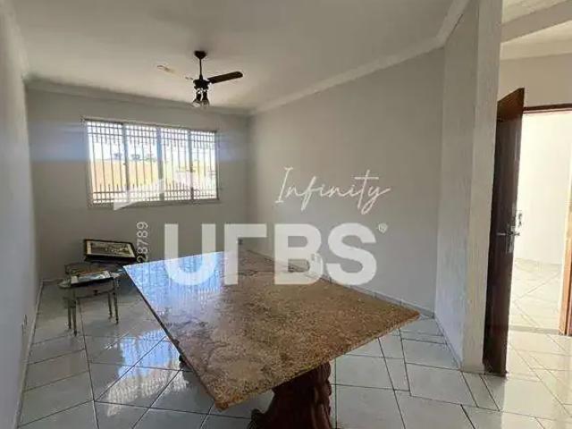 Casa / Sobrado para Venda em Goiânia/GO Jardim América 3 Quartos