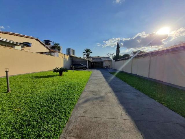 Casa / Sobrado para Venda em Goiânia/GO Jardim América 3 Quartos