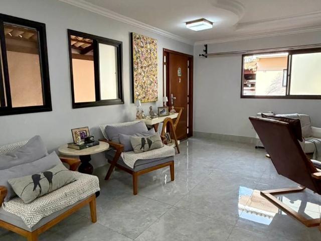 Casa / Sobrado para Venda em Goiânia/GO Jardim América 3 Quartos