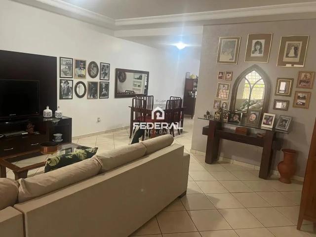 Casa / Sobrado para Venda em Goiânia/GO Jardim América 3 Quartos