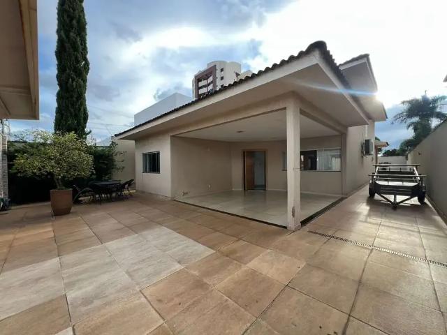 Casa / Sobrado para Venda em Goiânia/GO Jardim América 3 Quartos