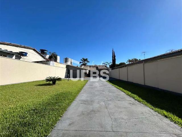 Casa / Sobrado para Venda em Goiânia/GO Jardim América 3 Quartos