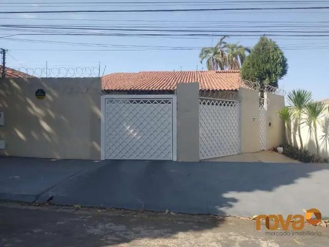Casa / Sobrado para Venda em Goiânia/GO Jardim América 4 Quartos